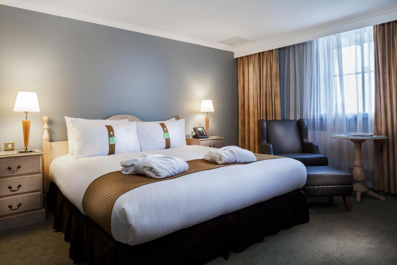 Holiday Inn London Brent Cross, An Ihg Hotel Exterior foto