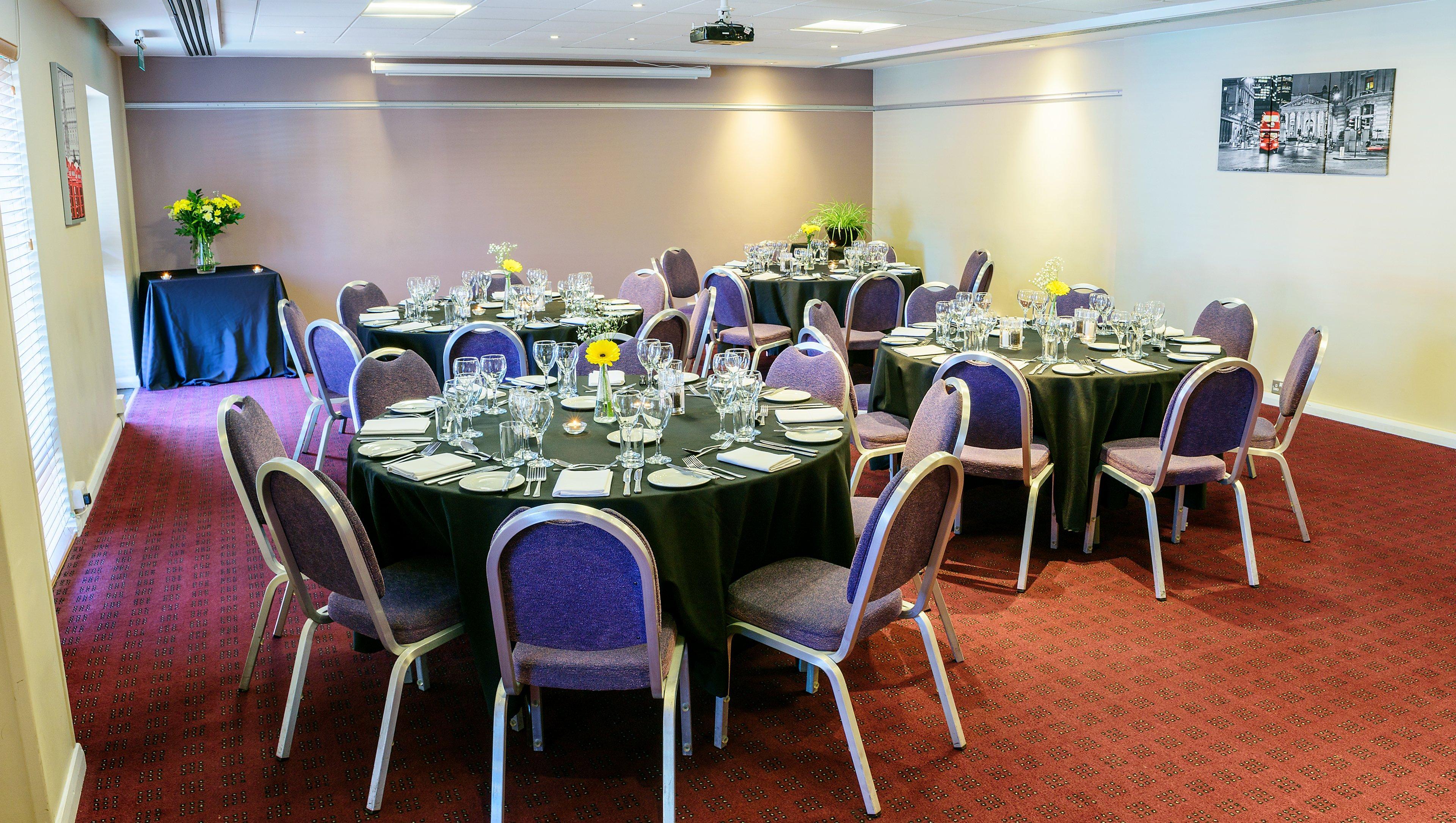 Holiday Inn London Brent Cross, An Ihg Hotel Exterior foto