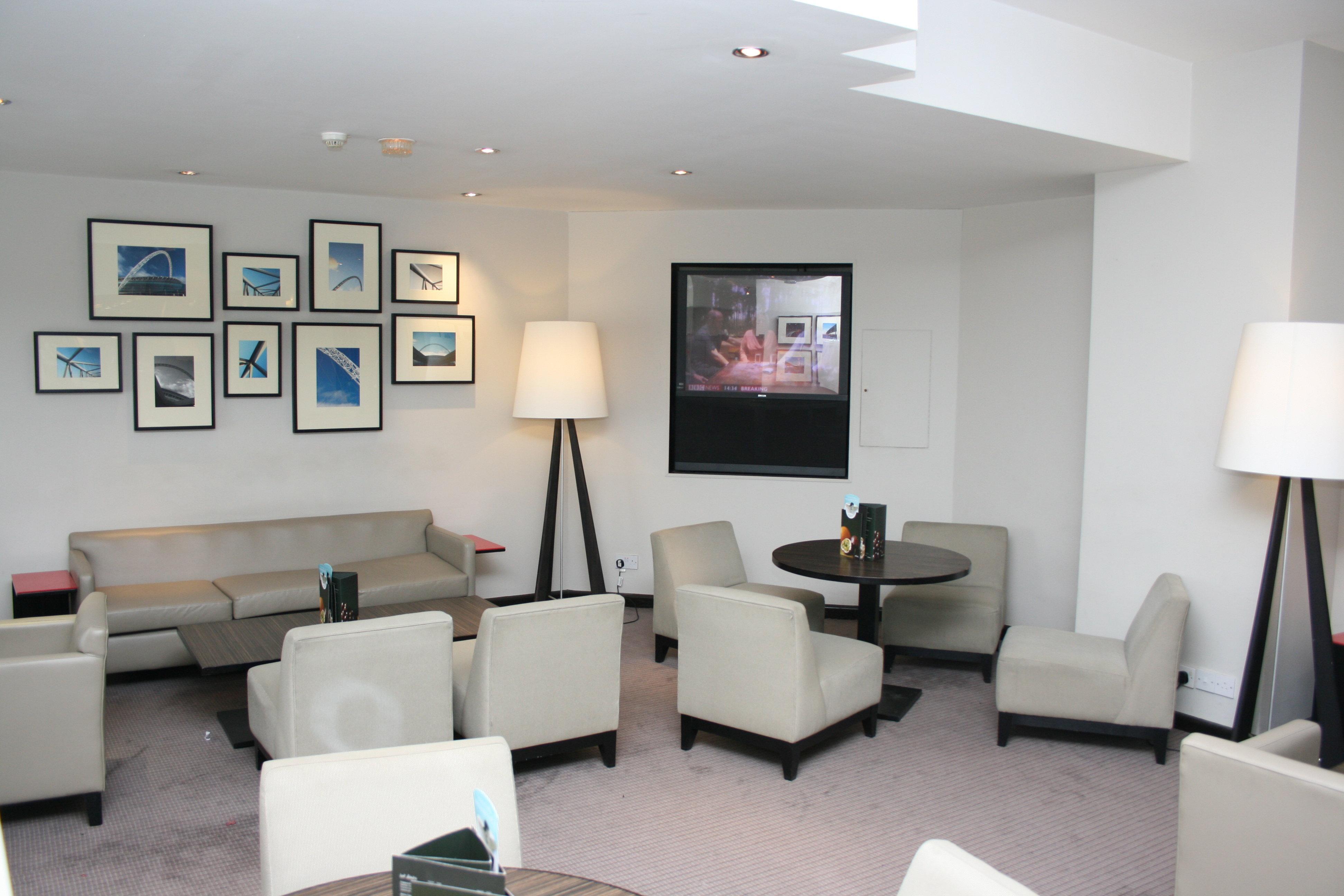 Holiday Inn London Brent Cross, An Ihg Hotel Exterior foto